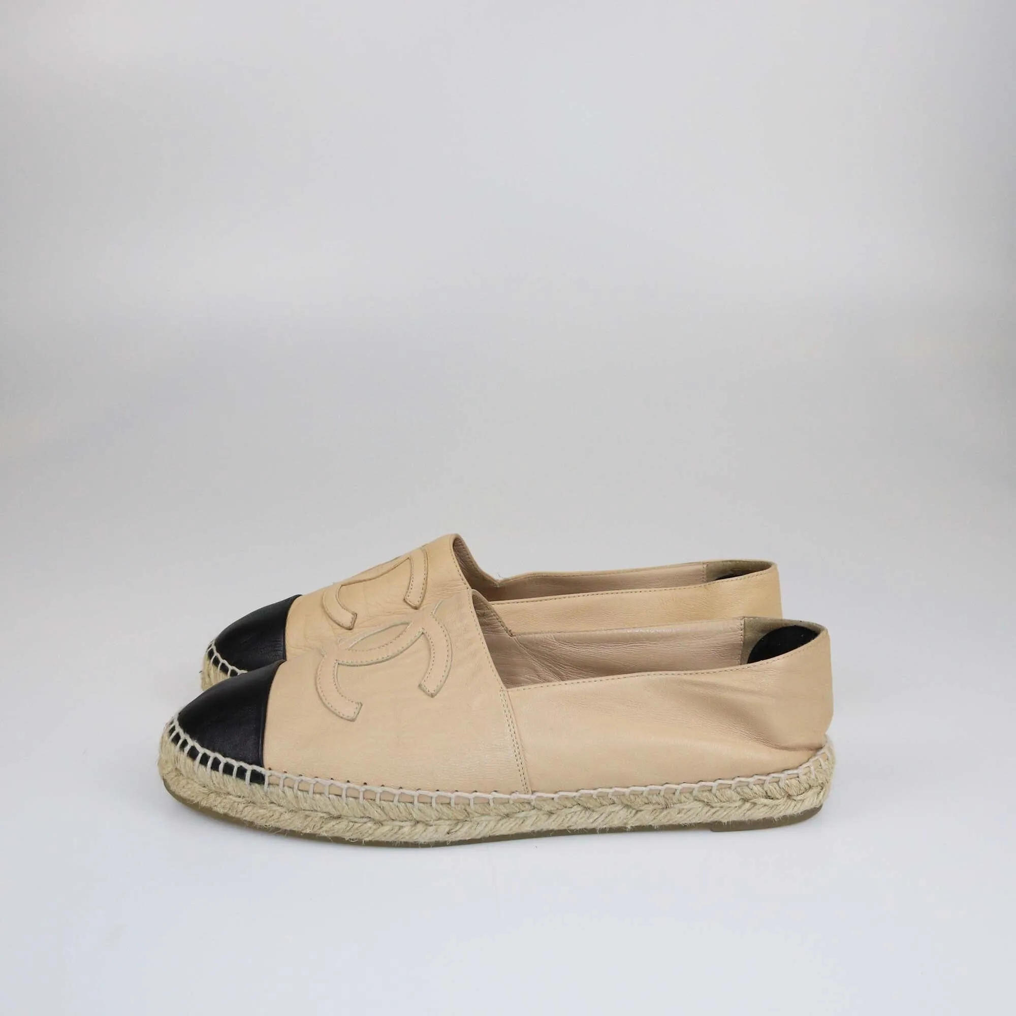 Chanel Beige/Black Espadrilles CC Cap Toe Flats