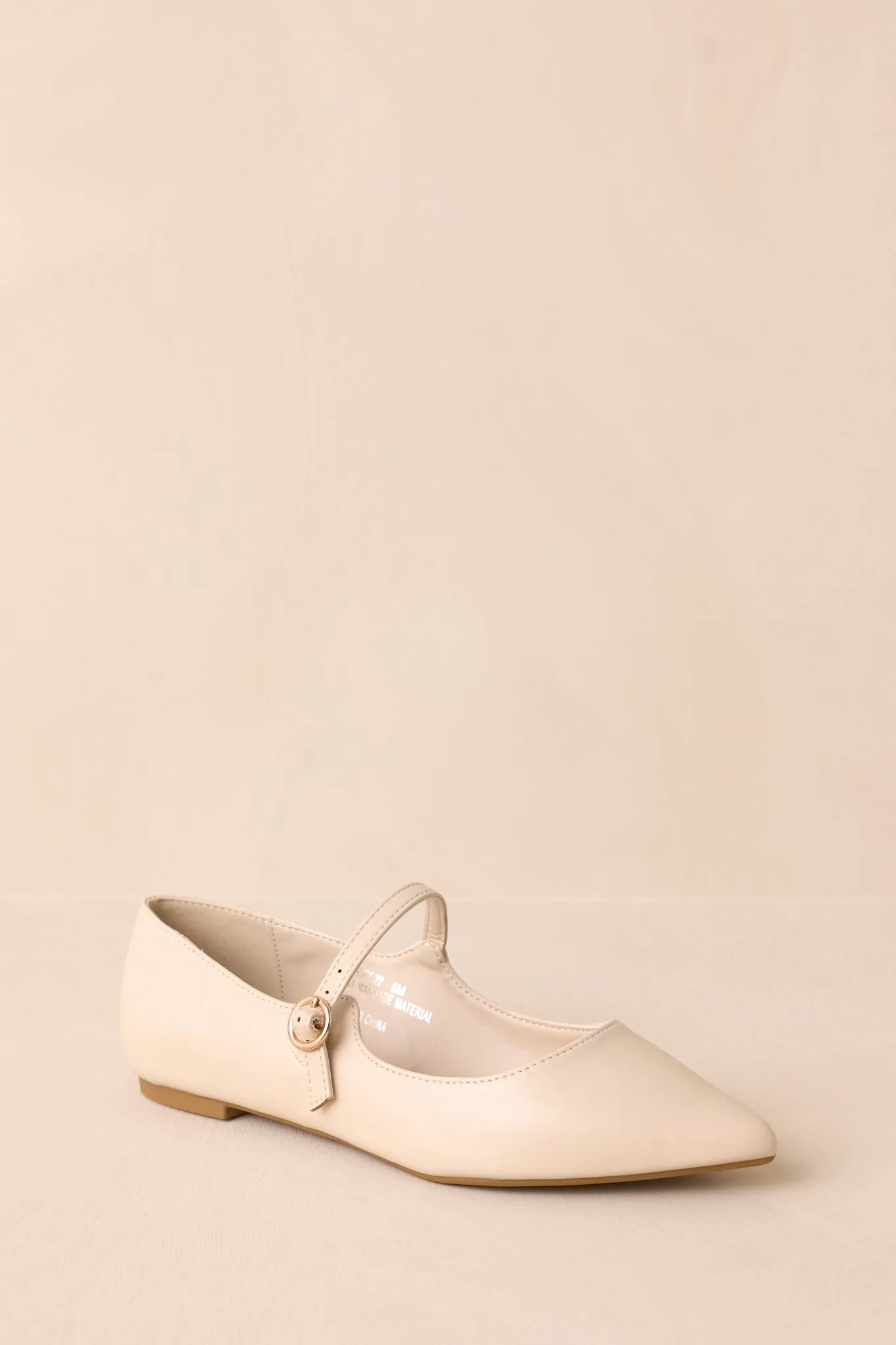 Frostveil Mantle Ivory Pointed-Toe Flats