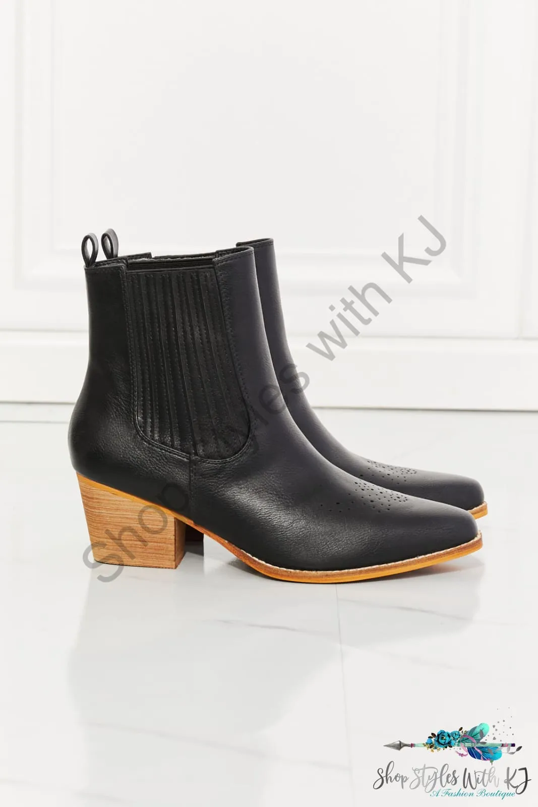 Love the Journey Stacked Heel Chelsea Boot in Black