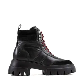 O Tizz Black Outdoor Boots