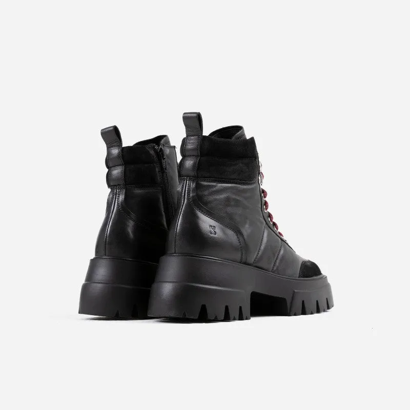 O Tizz Black Outdoor Boots