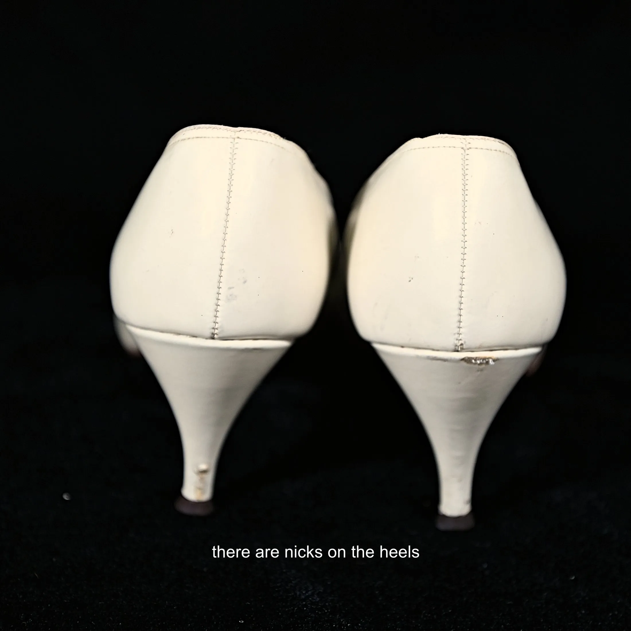 SOLD Vintage 60s Cream Kitten Heel Pumps, Naturalizer 7 1/2 AA (narrow)