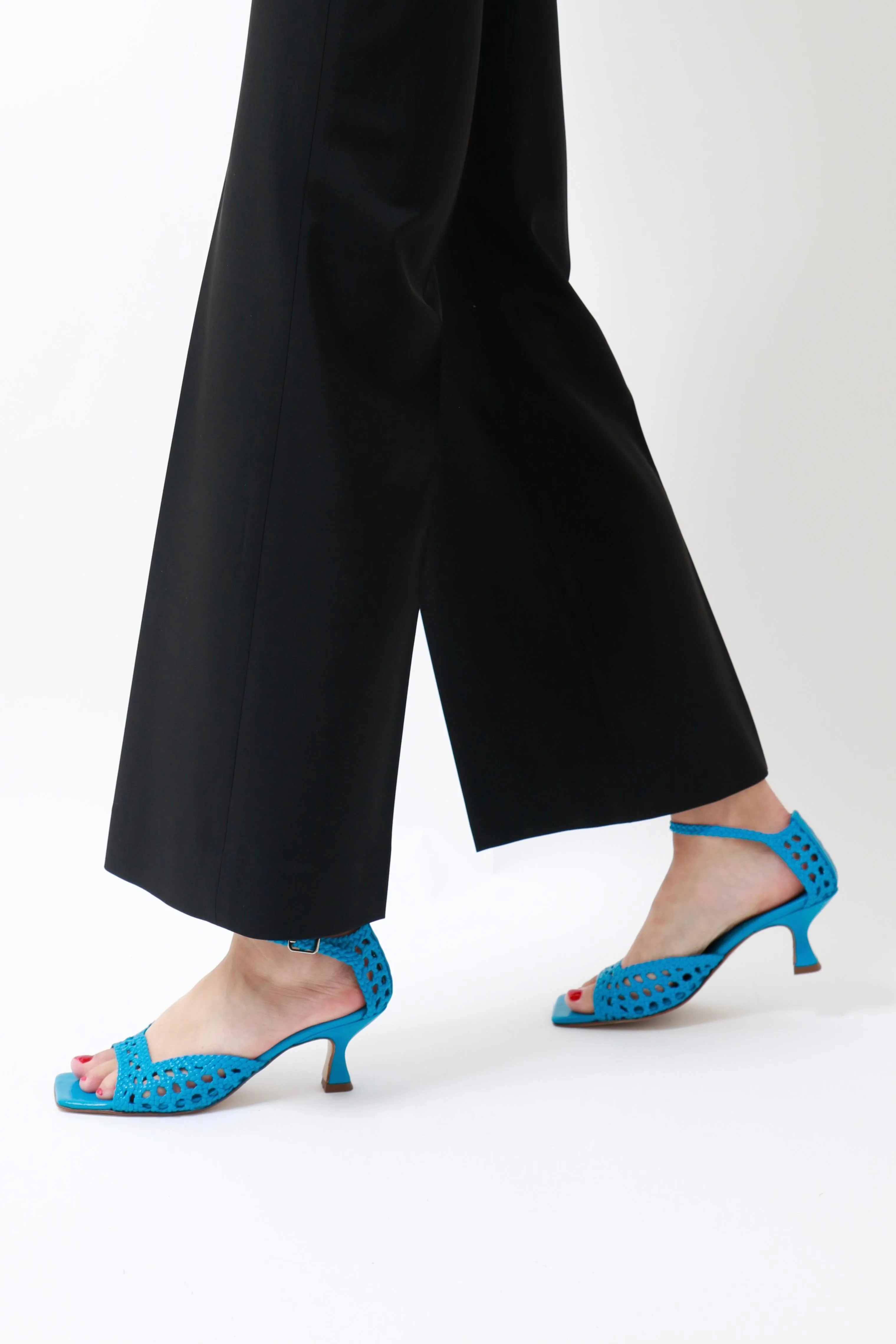 Souliers Martinez - Veronica Sandals: Blue Woven